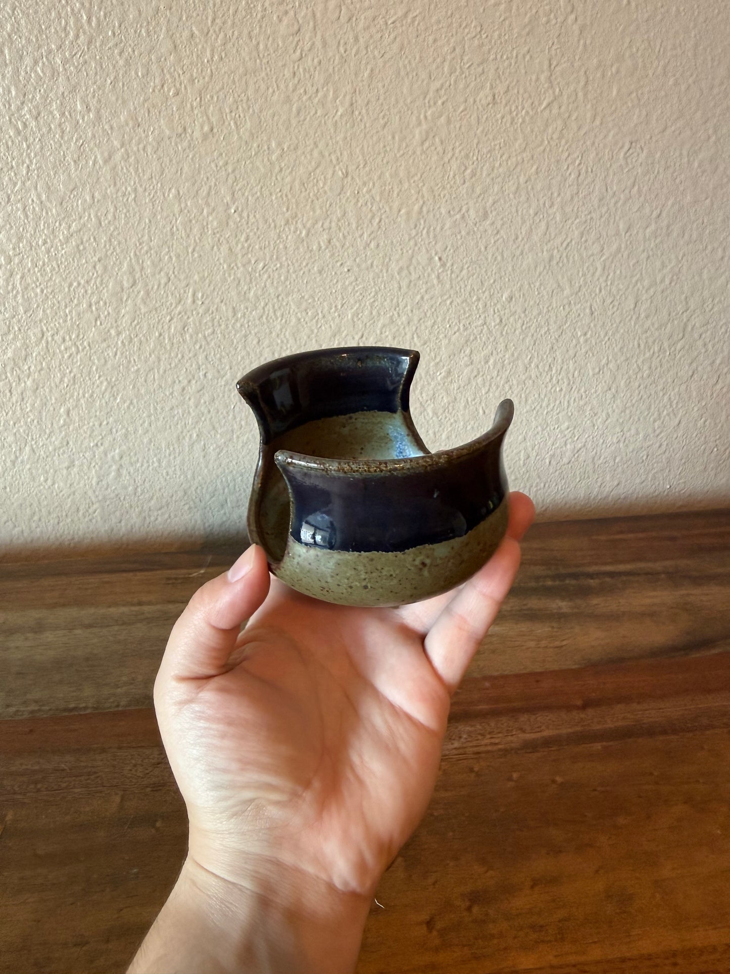 Navy and Matte Green Sponge Holder